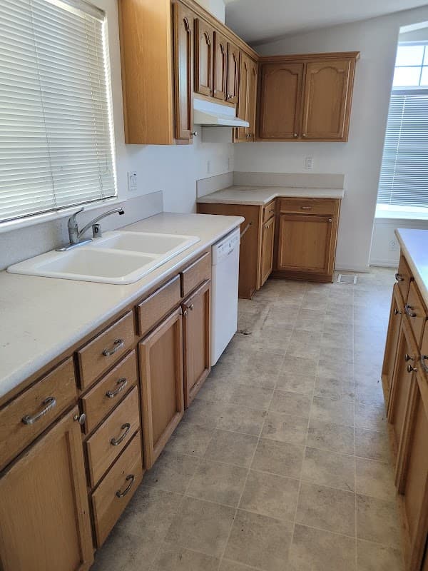 AMPM Cleaning Service - Commercial Cleaning in Compton