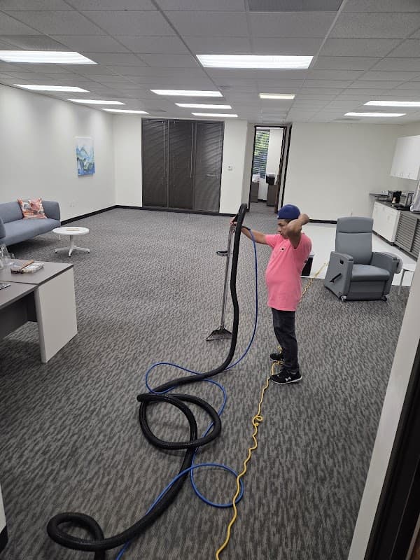 Lightning Bolt Carpet & Upholstery Cleaning - Carpet & Upholstery in Irvine