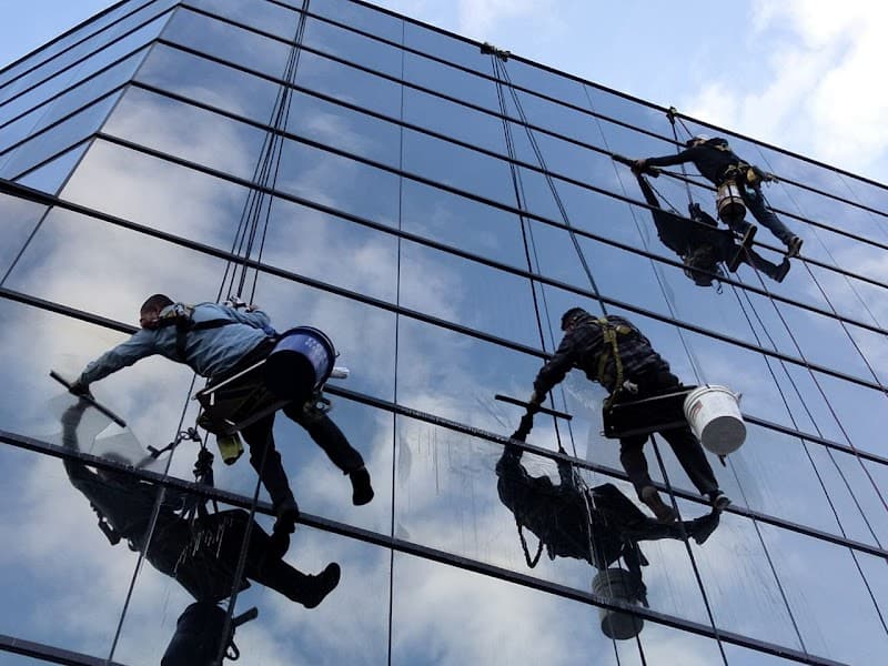 Skyworks Unlimited - Window Cleaning in Signal Hill